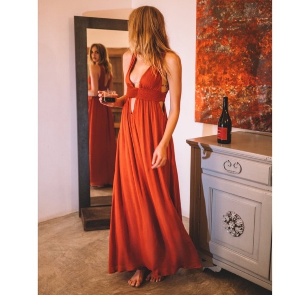 Indah Anjeli Cut-out Dress